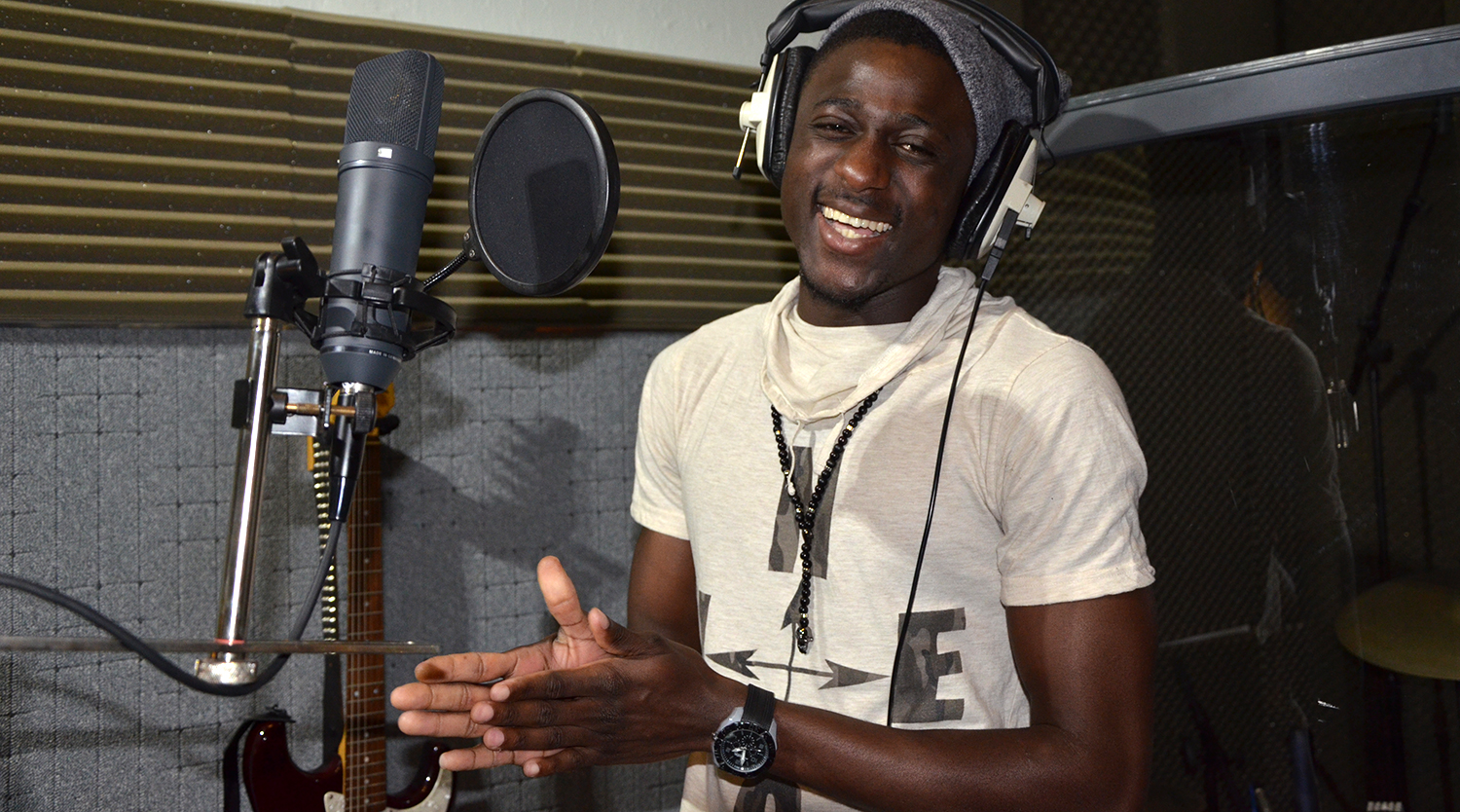 izz juvey at offbeat